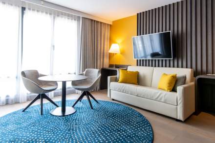 La chambre Deluxe de l'Hôtel de la Paix, chambre design dans un hôtel 4 étoiles au centre-ville de Reims